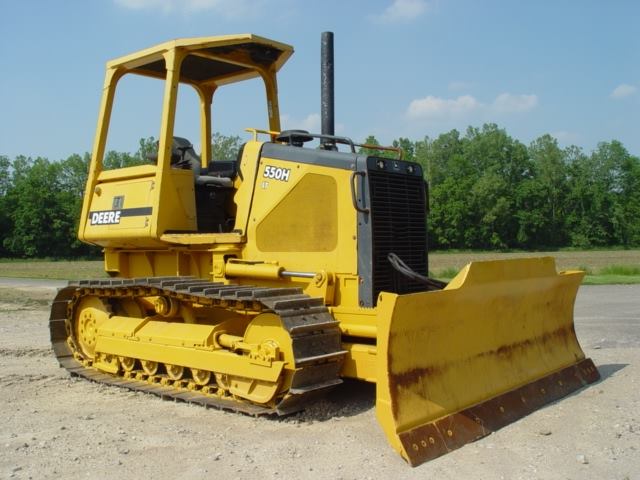 Sell your Construction, Landscape and Farm Equipment within our Flint, MI LIVE Auction